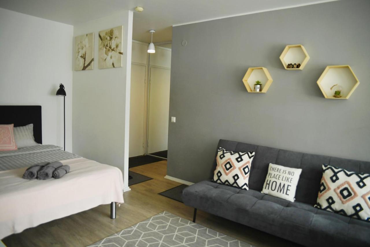 Scandinavian Home 17 City Center Tyoemiehenkatu 2B Гельсінкі Екстер'єр фото